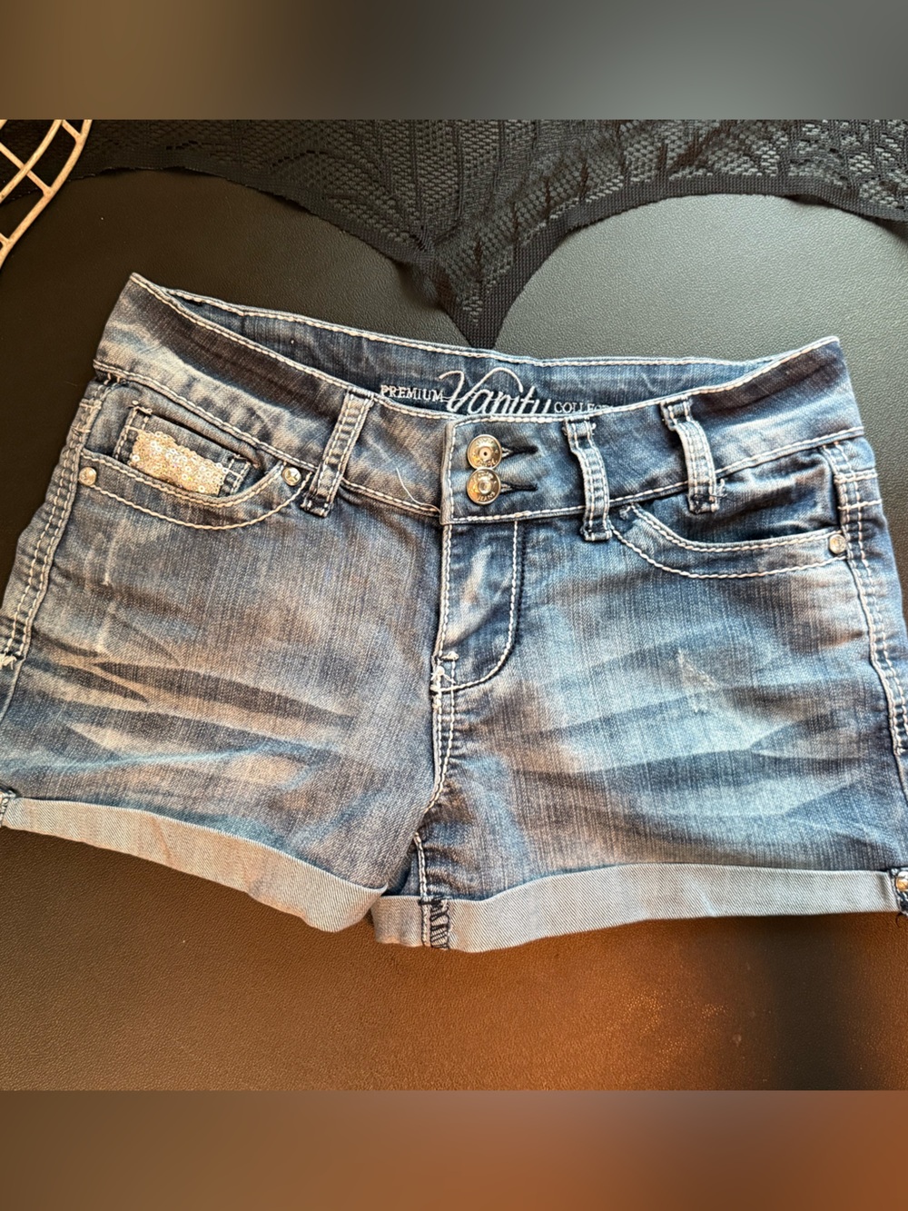 Vanity Denim Y2K Jean Shorts •Size 26•